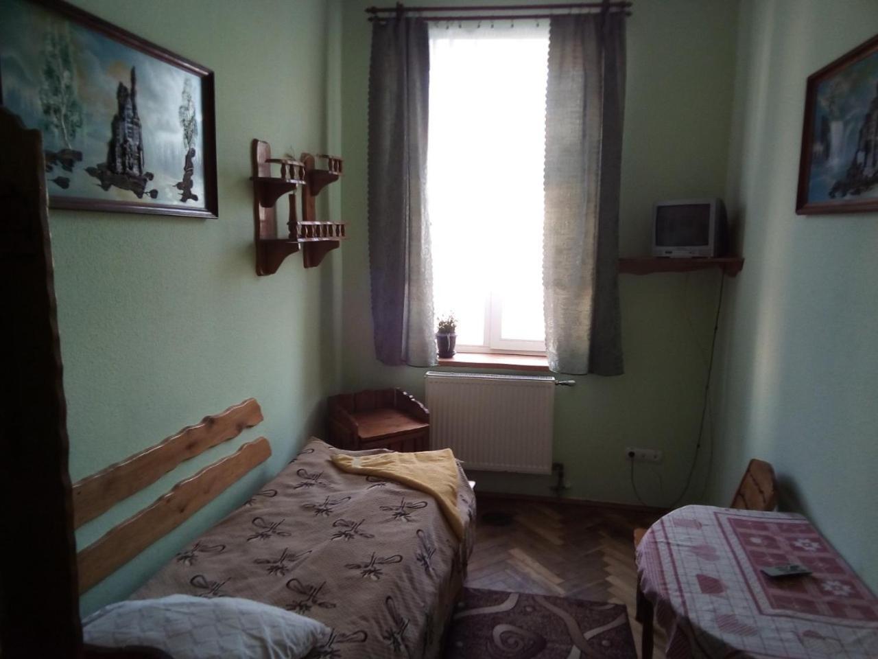 Готель Центральний Brody Exterior foto